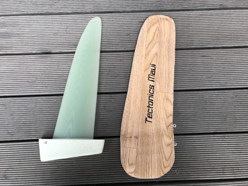 中古FIN　テクトニクスTalon32㎝タトルFIN